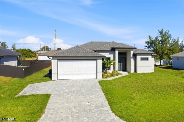 131 Kismet PKWY E, Cape Coral, FL 33909