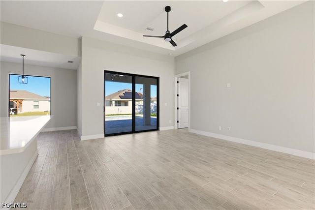 131 Kismet PKWY E, Cape Coral, FL 33909