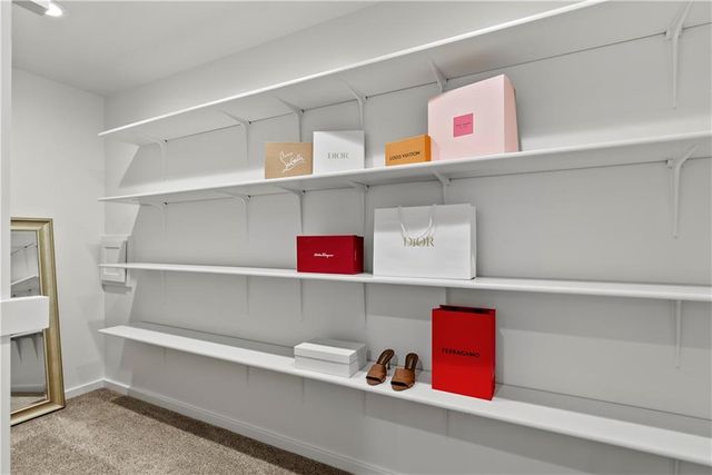 580 W Lakeshore Drive, Lake Quivira, KS 66217