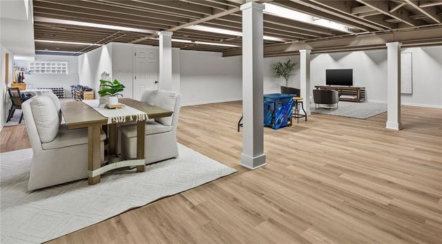 580 W Lakeshore Drive, Lake Quivira, KS 66217