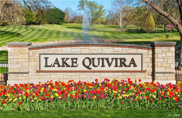 580 W Lakeshore Drive, Lake Quivira, KS 66217