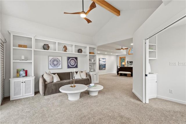 580 W Lakeshore Drive, Lake Quivira, KS 66217