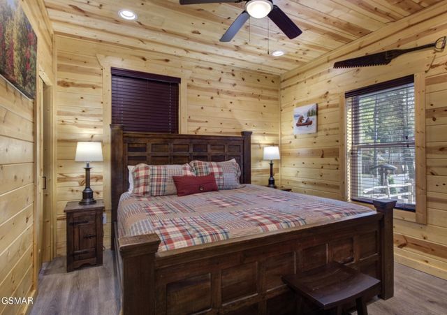 440 Winfield Heights Road, Gatlinburg, TN 37738