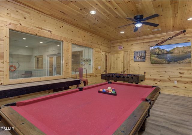 440 Winfield Heights Road, Gatlinburg, TN 37738