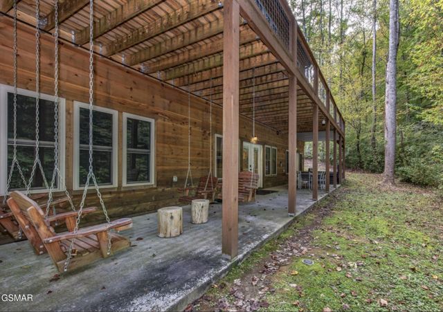 440 Winfield Heights Road, Gatlinburg, TN 37738