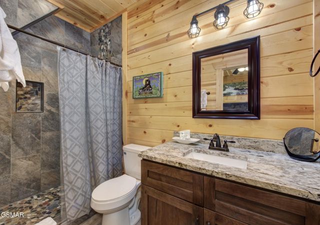 440 Winfield Heights Road, Gatlinburg, TN 37738