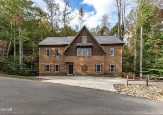 440 Winfield Heights Road, Gatlinburg, TN 37738