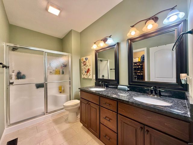 1400 Breezy Creek Drive, Evansville, IN 47720