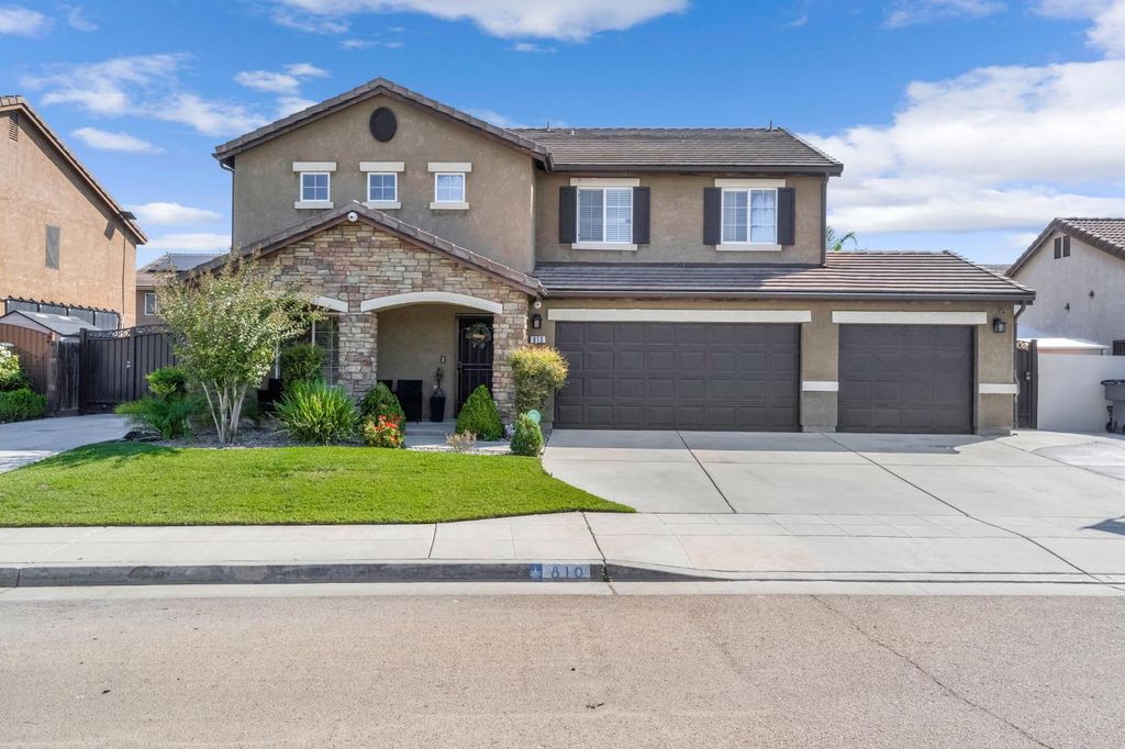 810 S Cypress Avenue, Fresno, CA 93727