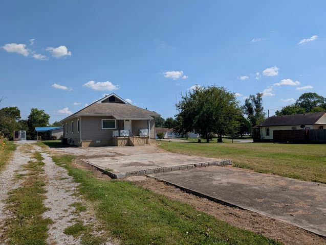 1417 S Ledford Street, Harrisburg, IL 62946