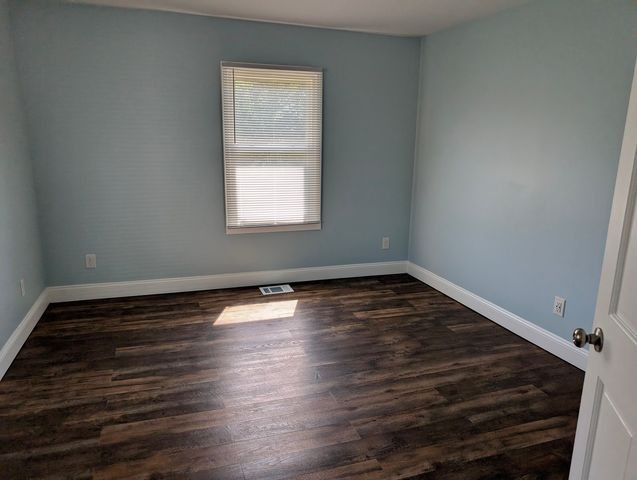 1417 S Ledford Street, Harrisburg, IL 62946