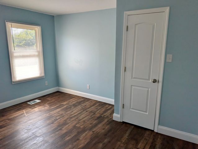 1417 S Ledford Street, Harrisburg, IL 62946