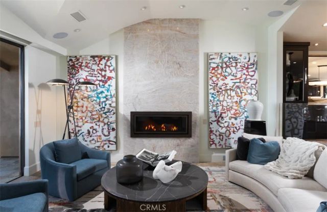 26 S La Senda Drive, Laguna Beach, CA 92651