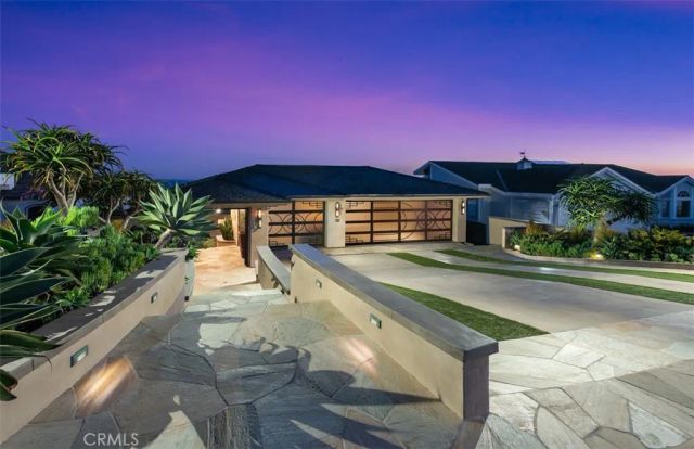 26 S La Senda Drive, Laguna Beach, CA 92651