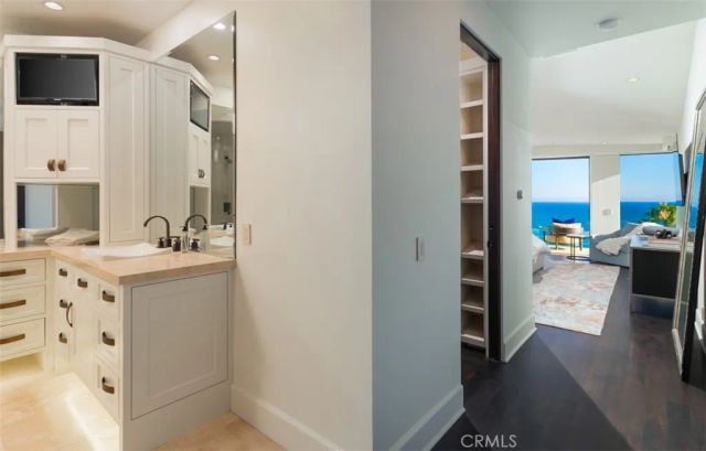 26 S La Senda Drive, Laguna Beach, CA 92651