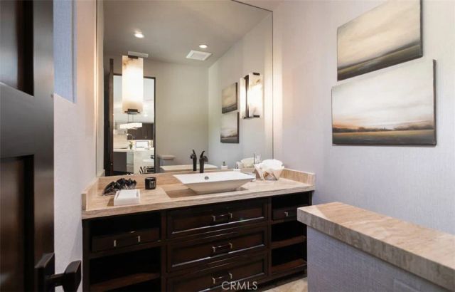 26 S La Senda Drive, Laguna Beach, CA 92651