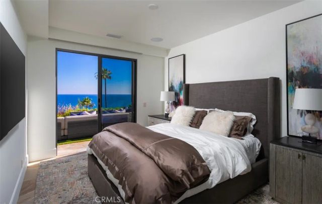 26 S La Senda Drive, Laguna Beach, CA 92651
