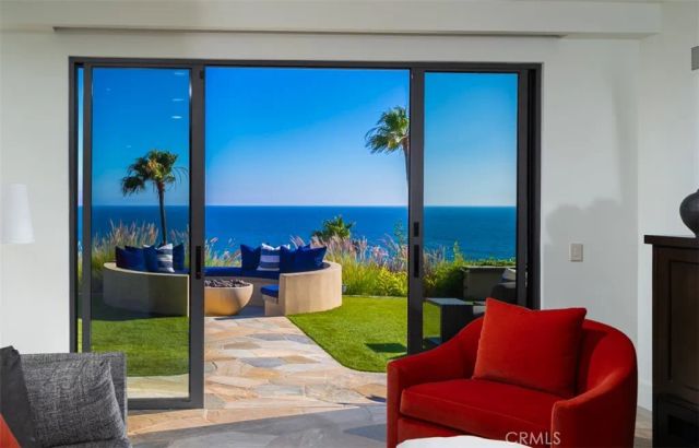 26 S La Senda Drive, Laguna Beach, CA 92651