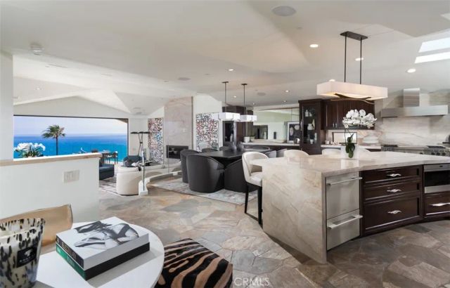 26 S La Senda Drive, Laguna Beach, CA 92651