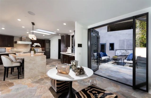 26 S La Senda Drive, Laguna Beach, CA 92651