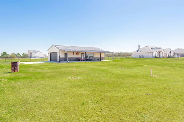 849 County Road 4764, Boyd, TX 76023