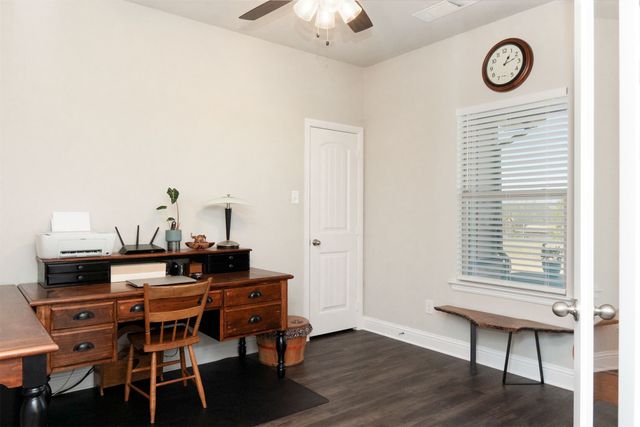 849 County Road 4764, Boyd, TX 76023