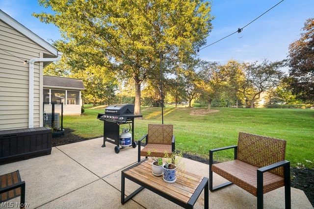 10663 Stapleton Drive, Strongsville, OH 44136