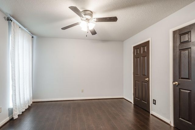 27133 Kings Manor Drive S, Kingwood, TX 77339