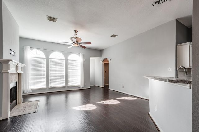 27133 Kings Manor Drive S, Kingwood, TX 77339