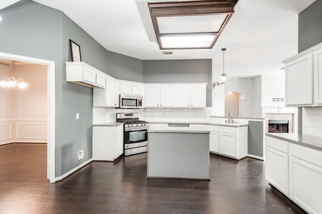 27133 Kings Manor Drive S, Kingwood, TX 77339