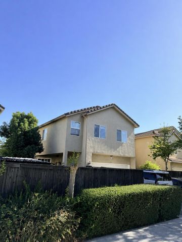 3832 Claire St, Stockton, CA 95212