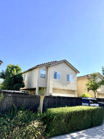 3832 Claire St, Stockton, CA 95212