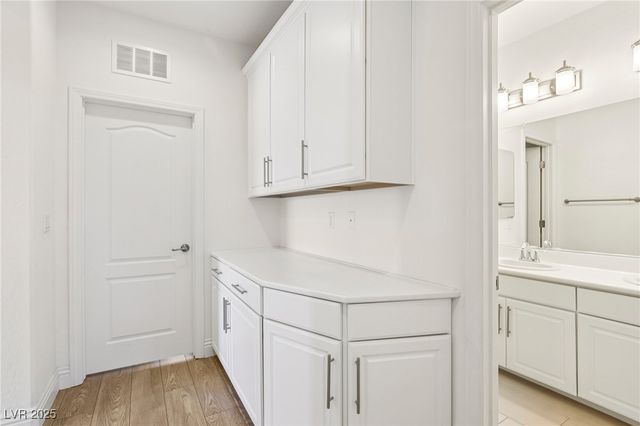 7245 Blooming Jasmine Avenue, Las Vegas, NV 89117