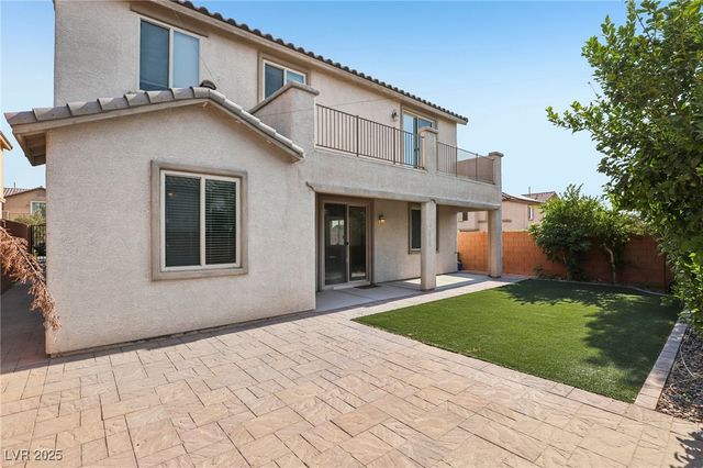 7245 Blooming Jasmine Avenue, Las Vegas, NV 89117