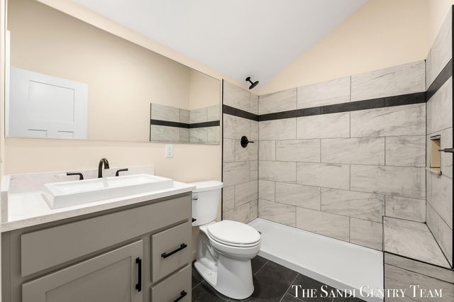 1032 Arlington Avenue, Grand Haven, MI 49417