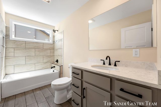 1032 Arlington Avenue, Grand Haven, MI 49417