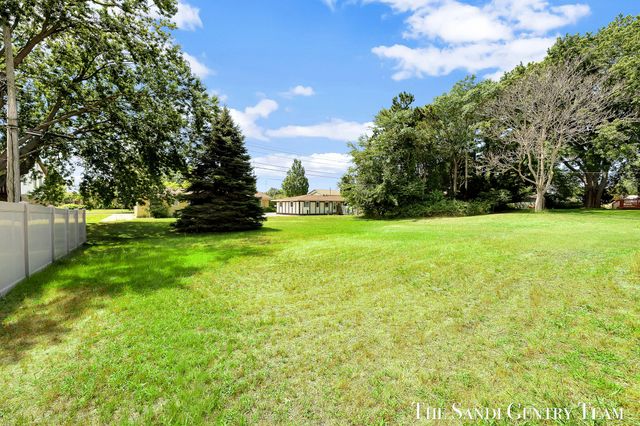 1032 Arlington Avenue, Grand Haven, MI 49417