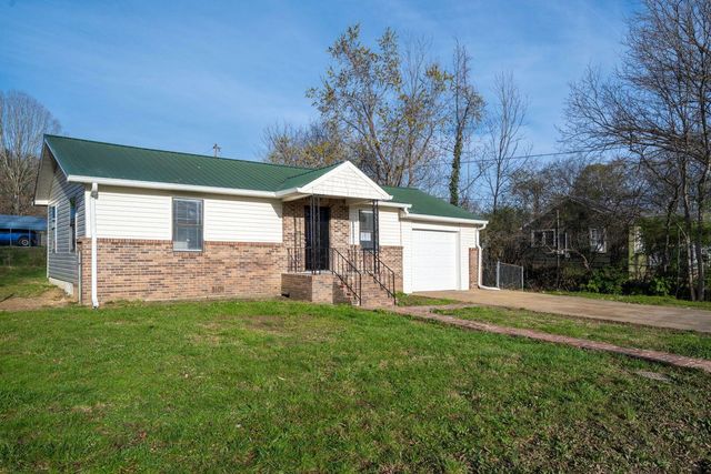 1535 Myrt Street, Rossville, GA 30741