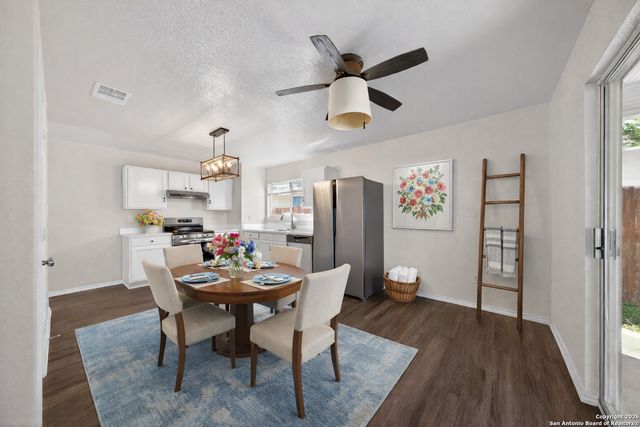 9739 Crescent Moon, San Antonio, TX 78245