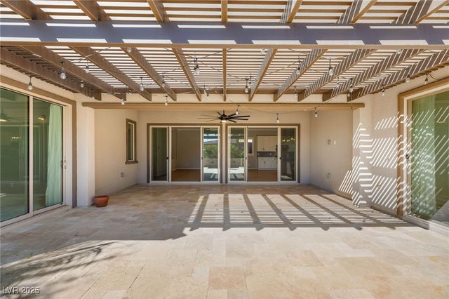 9985 Regency Canyon Way, Las Vegas, NV 89148