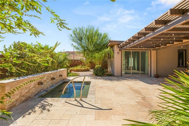 9985 Regency Canyon Way, Las Vegas, NV 89148