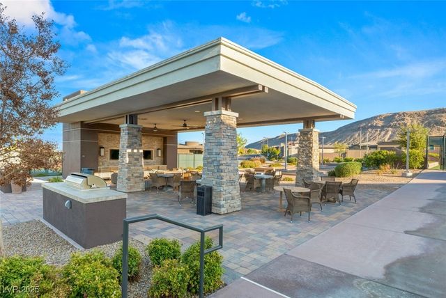 9985 Regency Canyon Way, Las Vegas, NV 89148