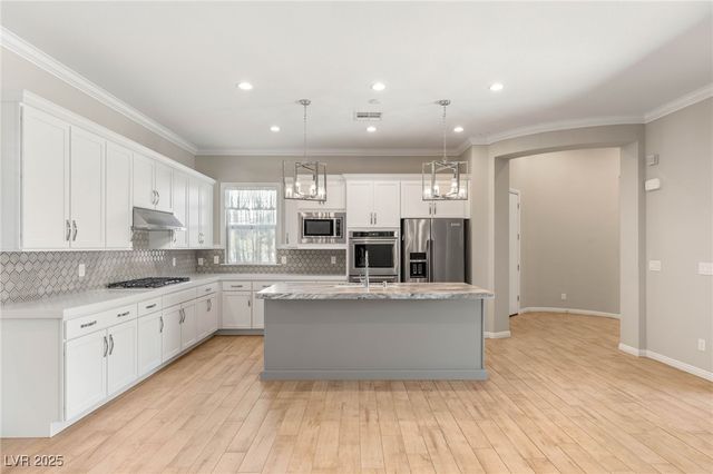 9985 Regency Canyon Way, Las Vegas, NV 89148