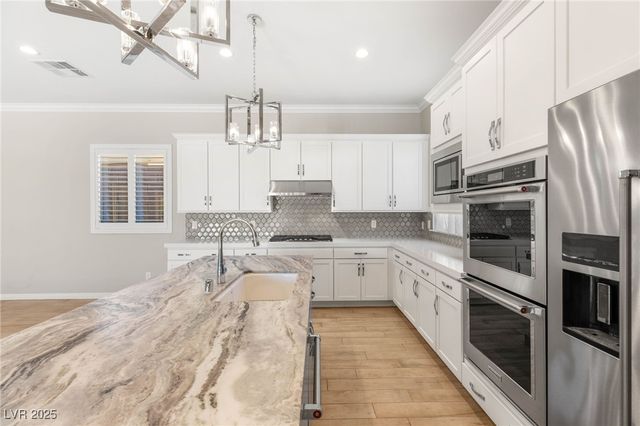 9985 Regency Canyon Way, Las Vegas, NV 89148