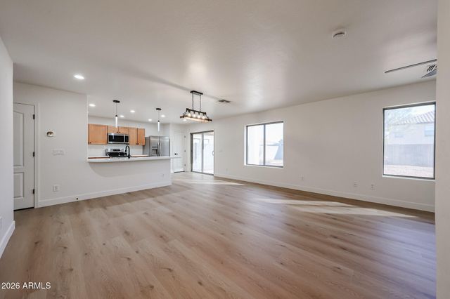 25861 W LYNNE Lane, Buckeye, AZ 85326