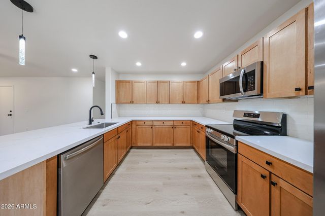 25861 W LYNNE Lane, Buckeye, AZ 85326