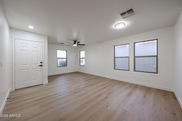 25861 W LYNNE Lane, Buckeye, AZ 85326