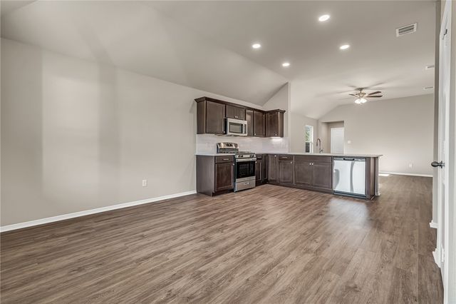 2785 Buccaneer Trail, Bryan, TX 77803