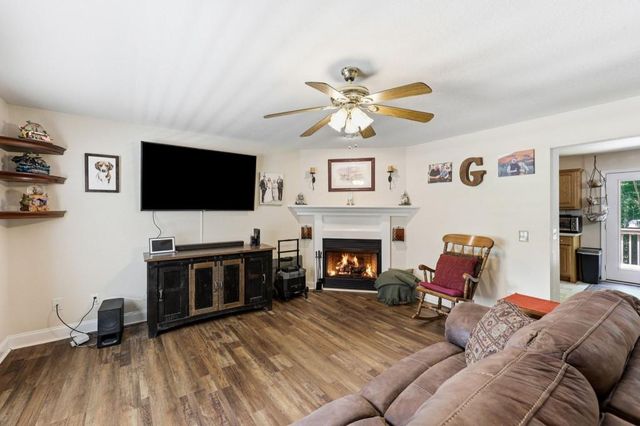 188 Seaborn Drive, Cleveland, GA 30528