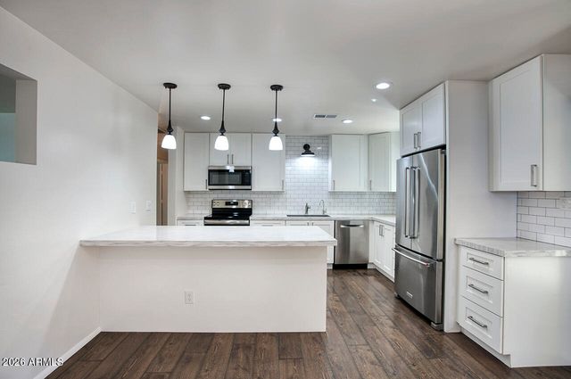 1305 W 7TH Place, Tempe, AZ 85281